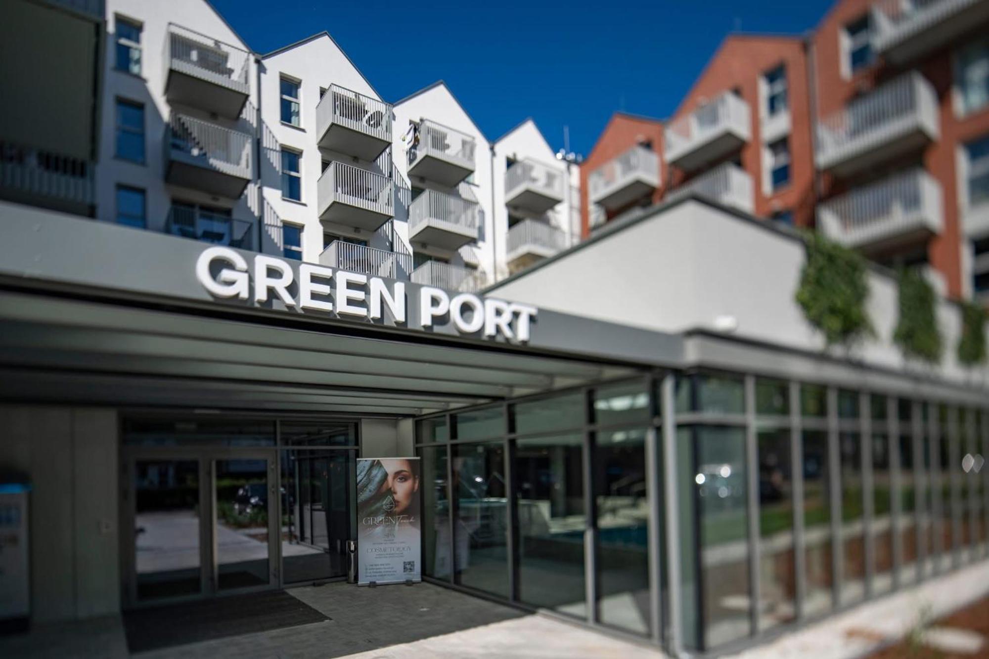 Port Admus For Rent Apartment *