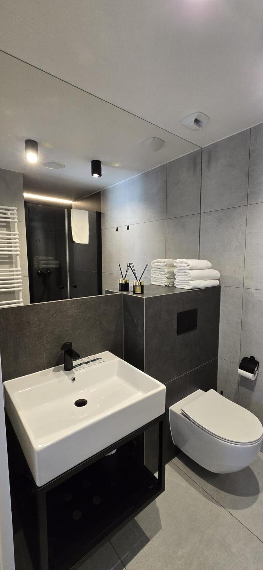 Port Admus For Rent Apartment