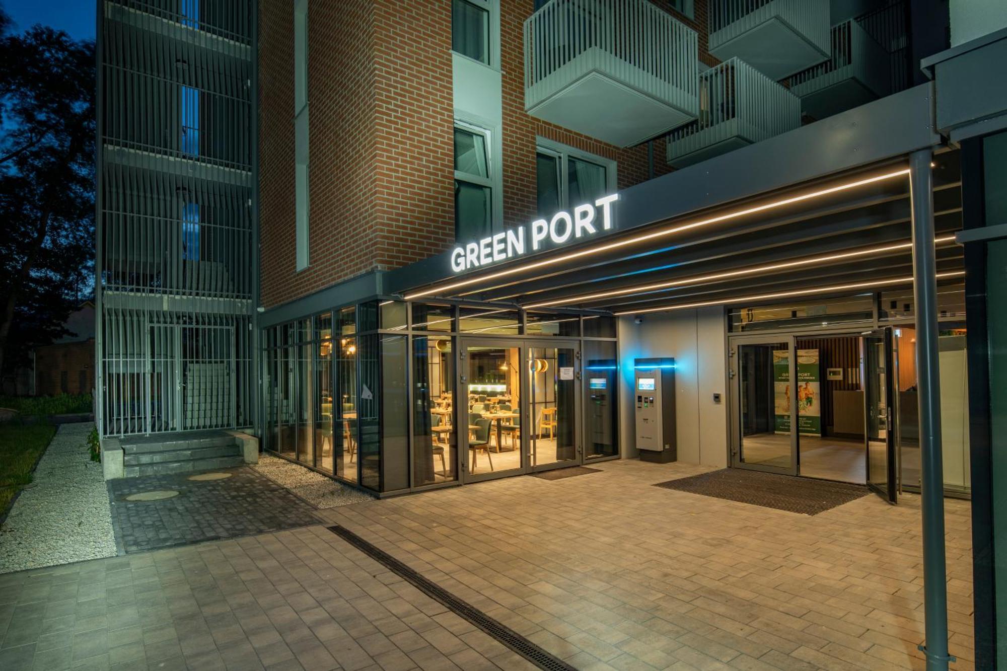 Apartment Port Admus For Rent *